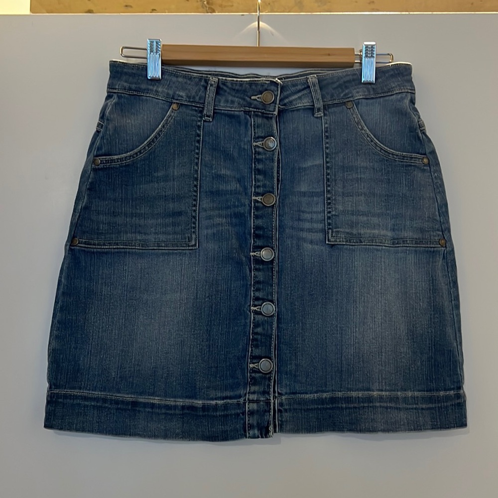 Denim skirt